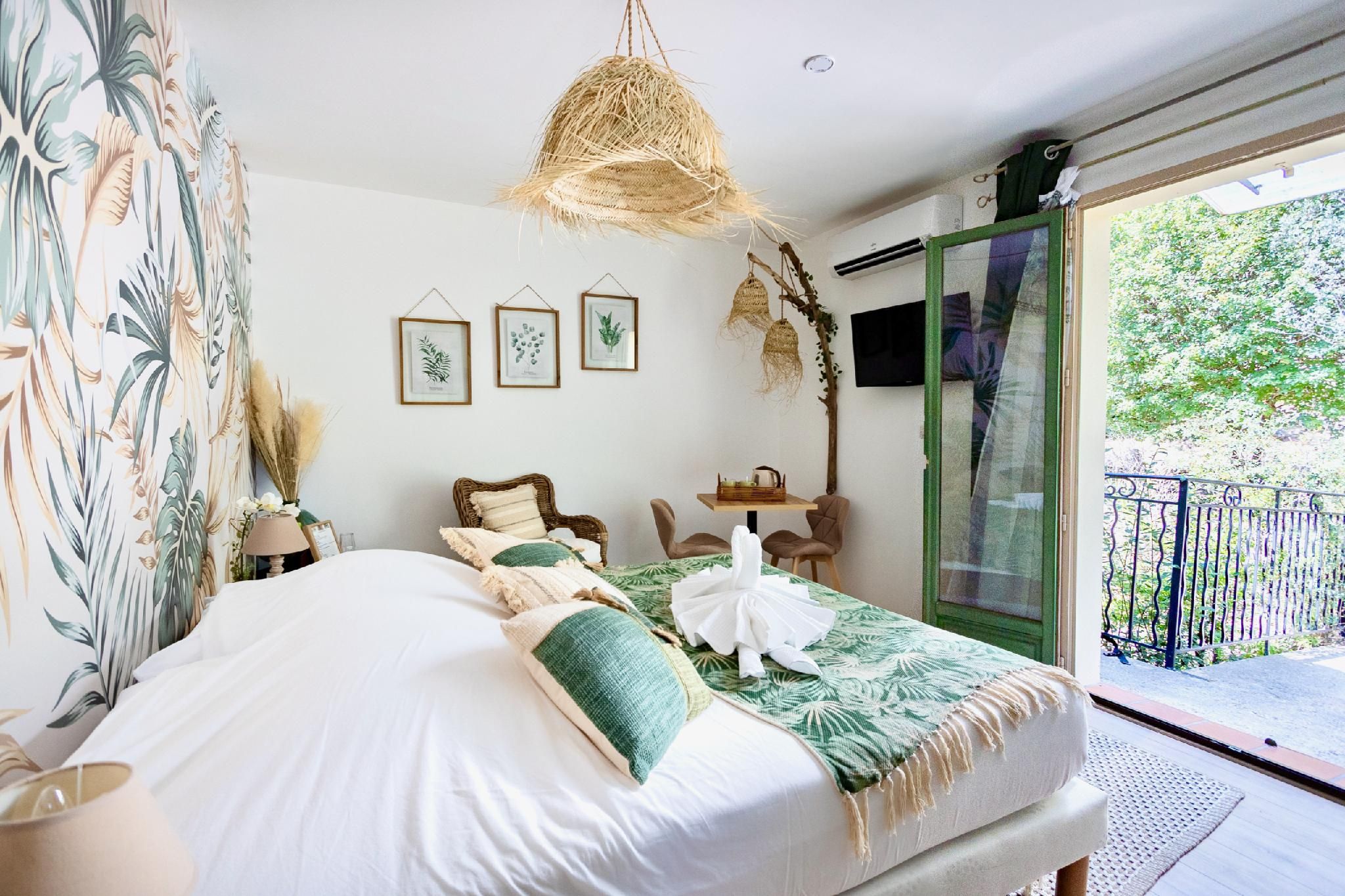 Chambre Nature-Double-Supérieure-Salle de bain-Terrasse