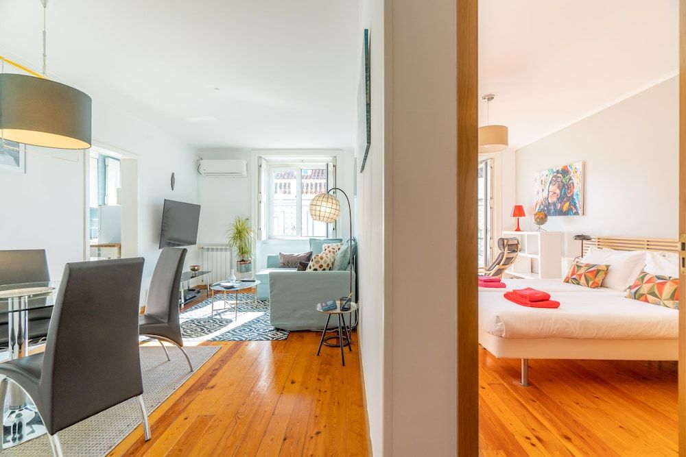 LV Premier Baixa PR Premier Apartment, 2 Bedrooms, Balcony, City View 16