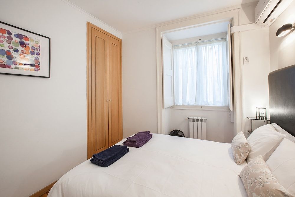 LV Premier Baixa PR Club Apartment, 2 Bedrooms, Balcony, River View 8