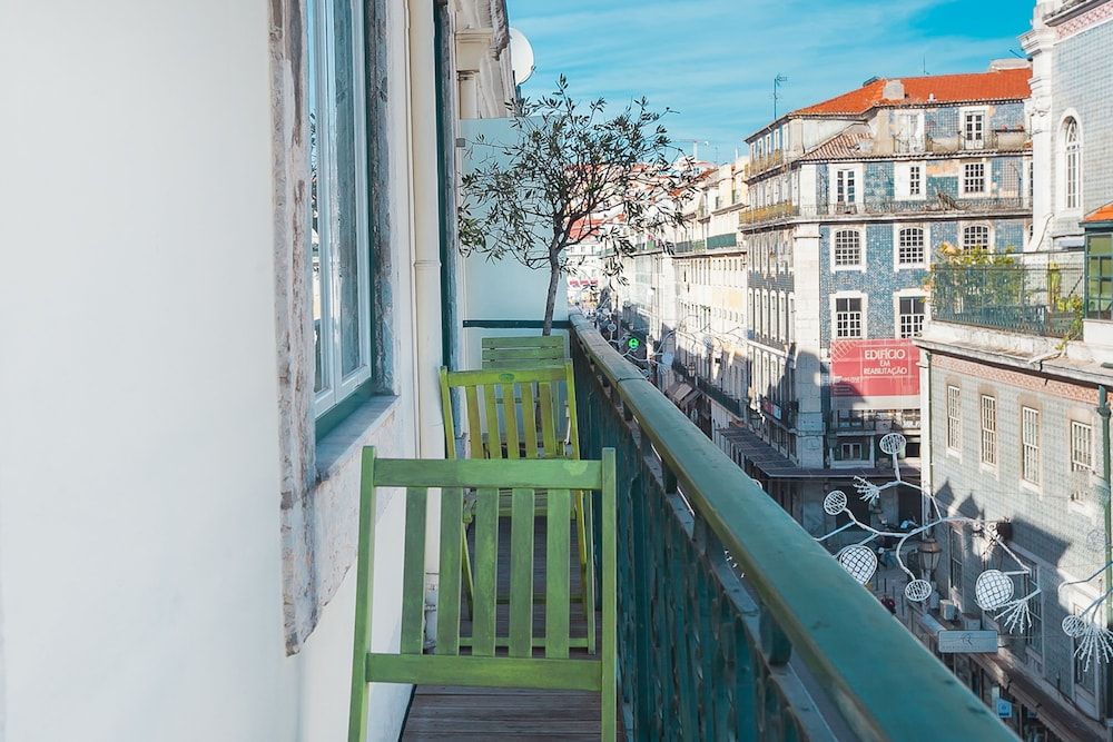 LV Premier Baixa PR Club Apartment, 2 Bedrooms, Balcony, River View 10