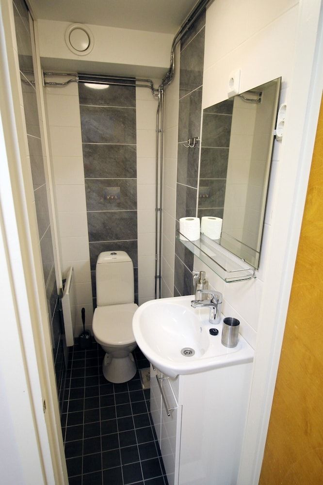 LAURI Historical Log House Manor Traditional Apartment, Multiple Beds, Non Smoking, Courtyard View 4