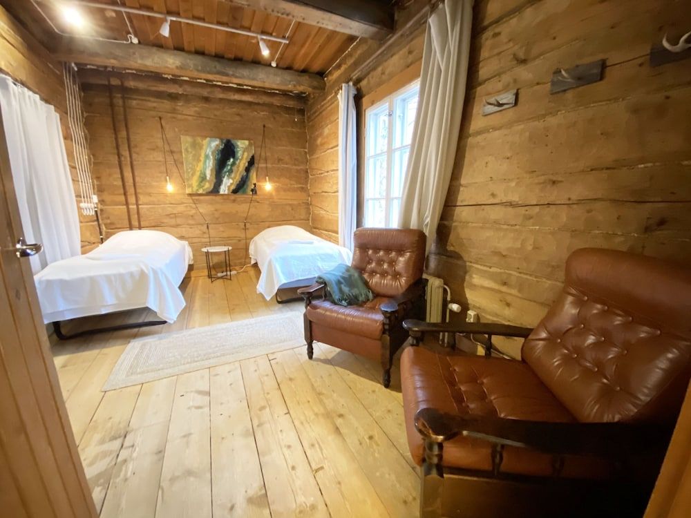 LAURI Historical Log House Manor Traditional Apartment, Multiple Beds, Non Smoking, Courtyard View 10