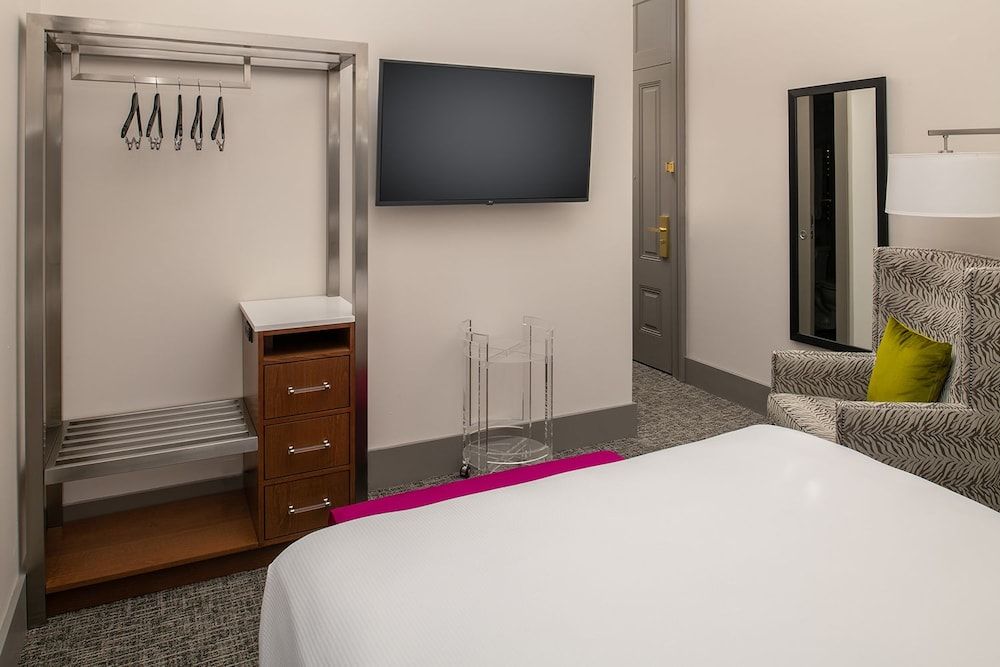 Harlow Hotel Deluxe Room, 1 Queen Bed, Park View (Deluxe Corner Queen Park View) 6