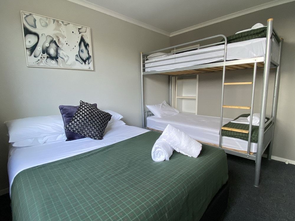 Family Room, Multiple Beds, Shared Bathroom