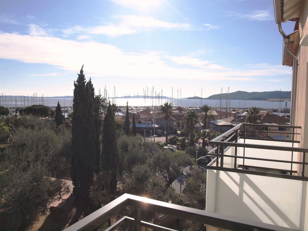 Hotel Baptistin Chambre Double Supérieure vue mer latérale 3ème étage 3