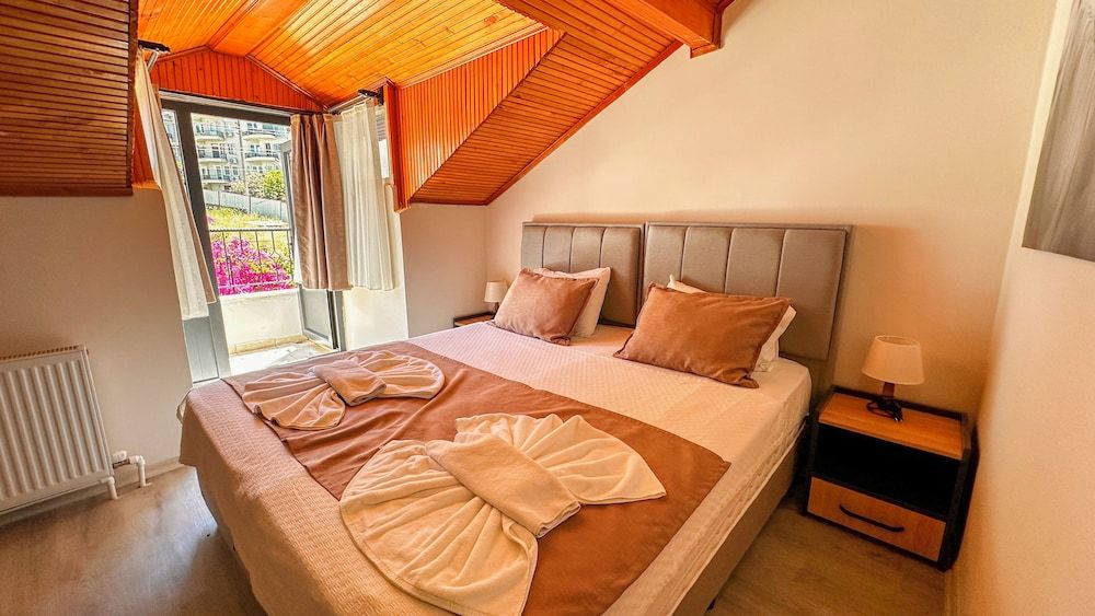 Mykonut Boutique Suites Mountain View Roof 303-304 7