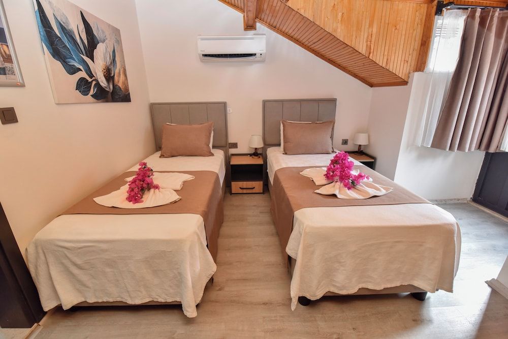 Mykonut Boutique Suites Mountain View Roof 303-304 4