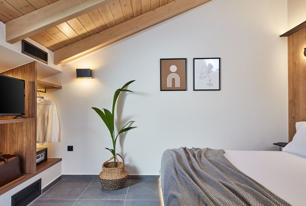 Deluxe Suite Loft, Queen and Sofa Bed, Accessible, 1 Bedroom