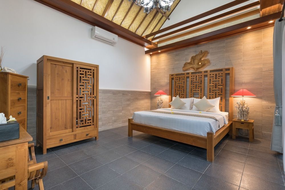 Luxury Villa, 3 Bedrooms, Pool View