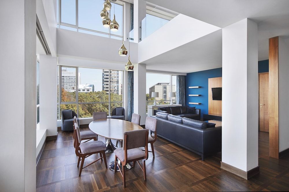 Metropol Palace Belgrade Luxury Suite 4