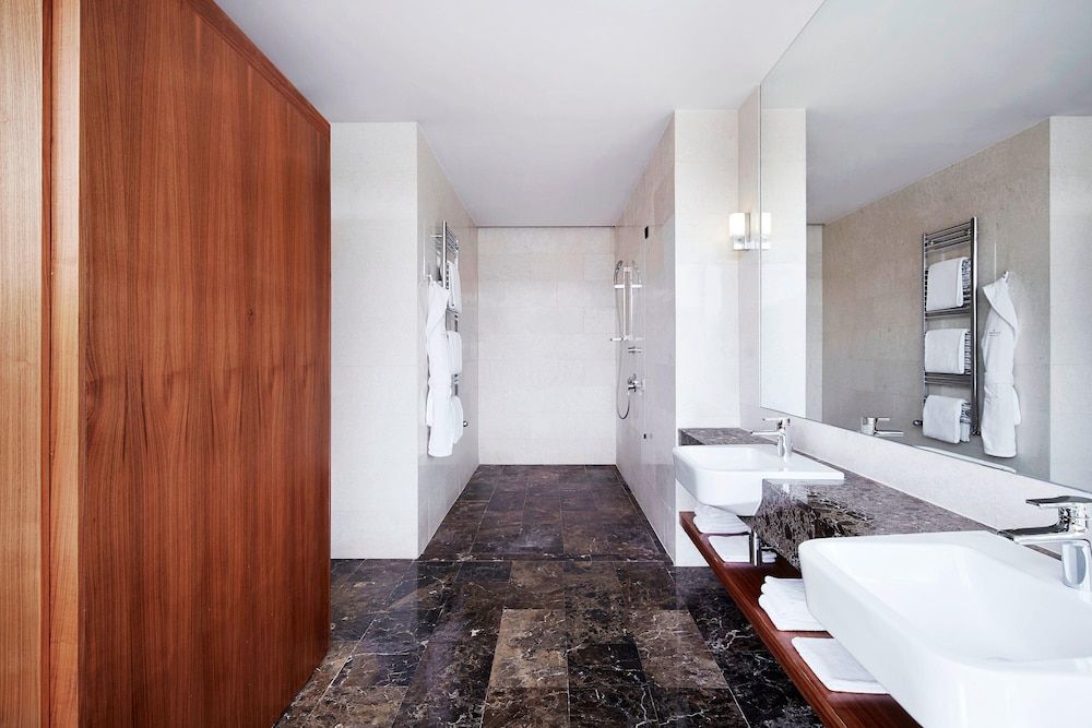 Metropol Palace Belgrade Luxury Suite