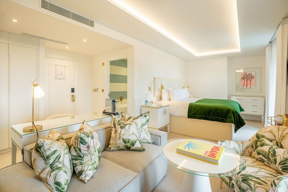 The Nici Suite, Sea View