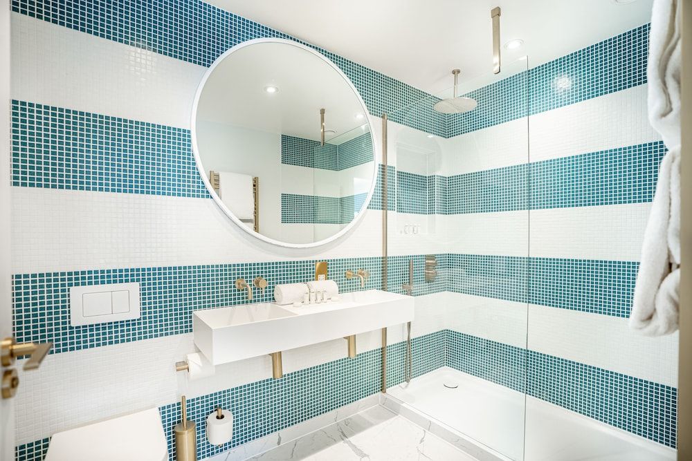 The Nici Suite, Sea View 5