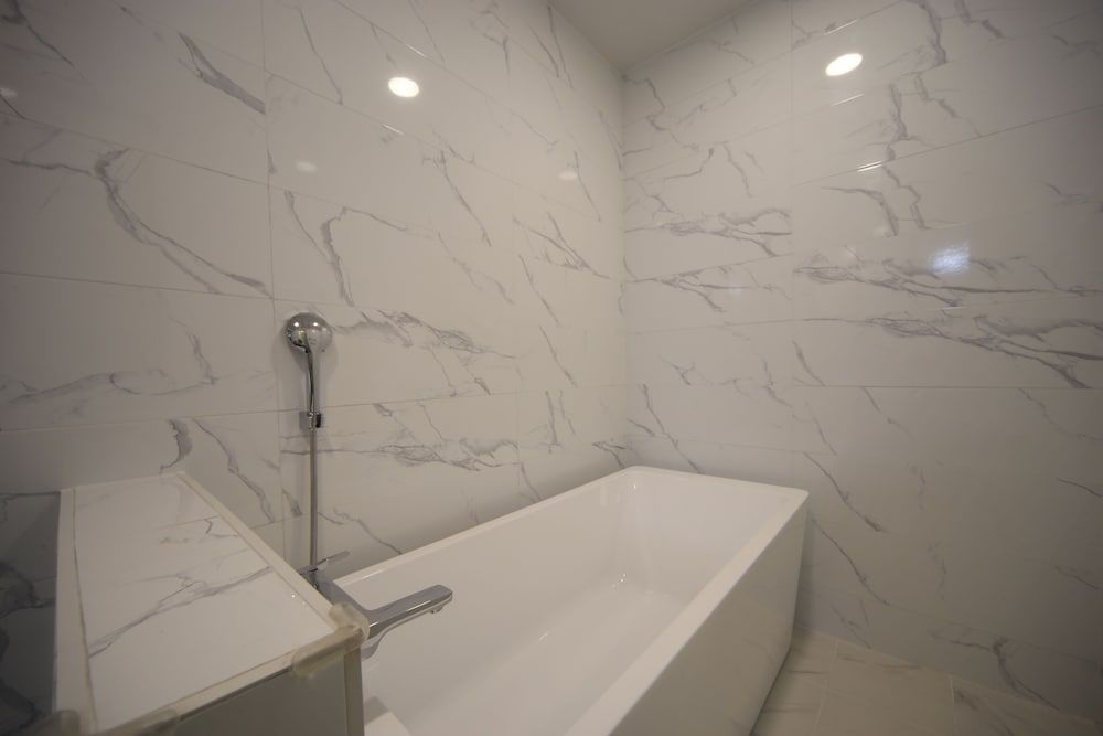 Bestie Hotel Deluxe Twin Room 7