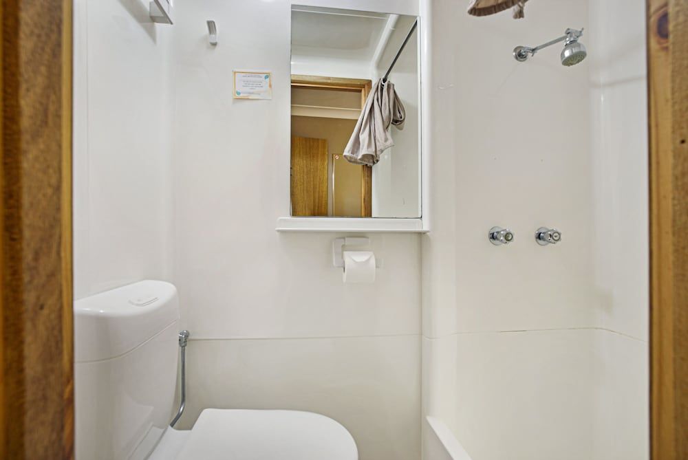 Providence Park Standard Double Room, Non Smoking 5