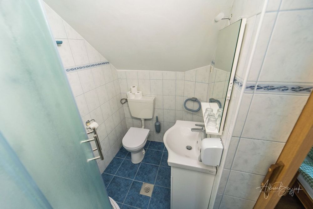 Panorama B&B Family Room 13