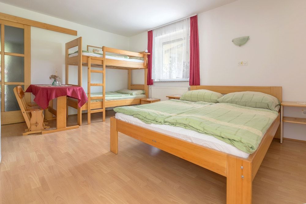 Panorama B&B Family Room