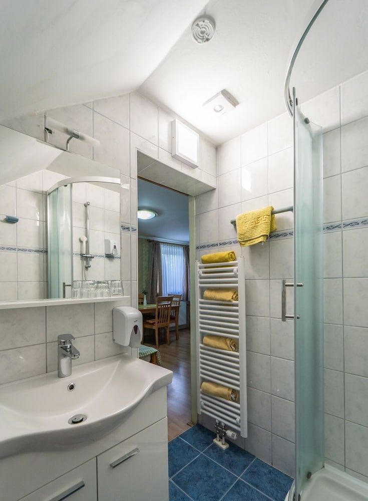 Panorama B&B Family Room 12