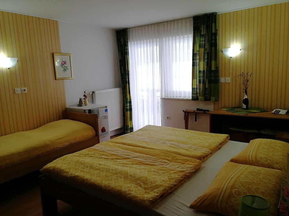 Panorama B&B Triple Room 4