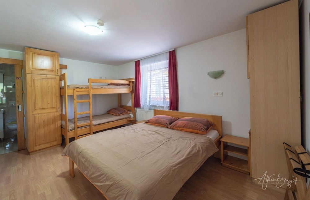 Panorama B&B Family Room 6