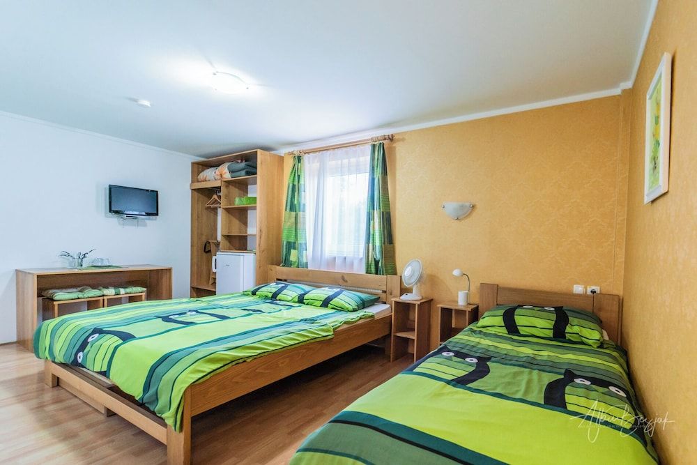 Panorama B&B Triple Room 8