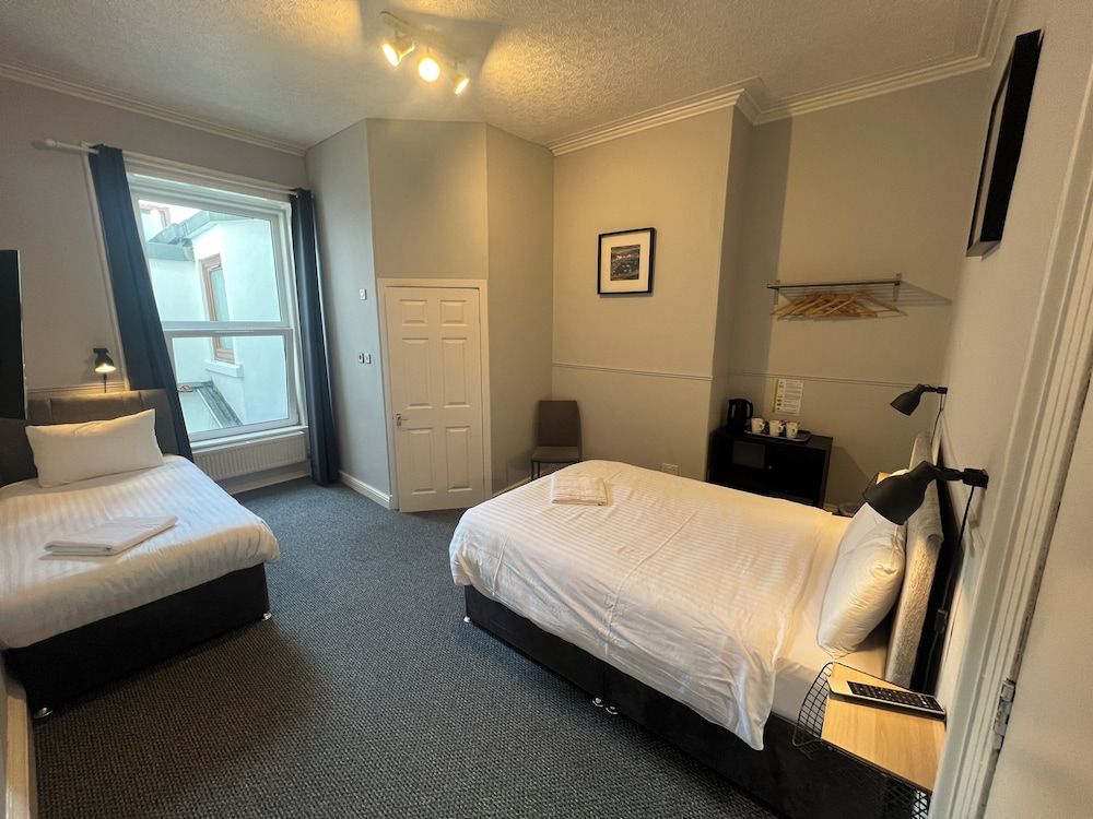 Double or Twin Room, Multiple Beds