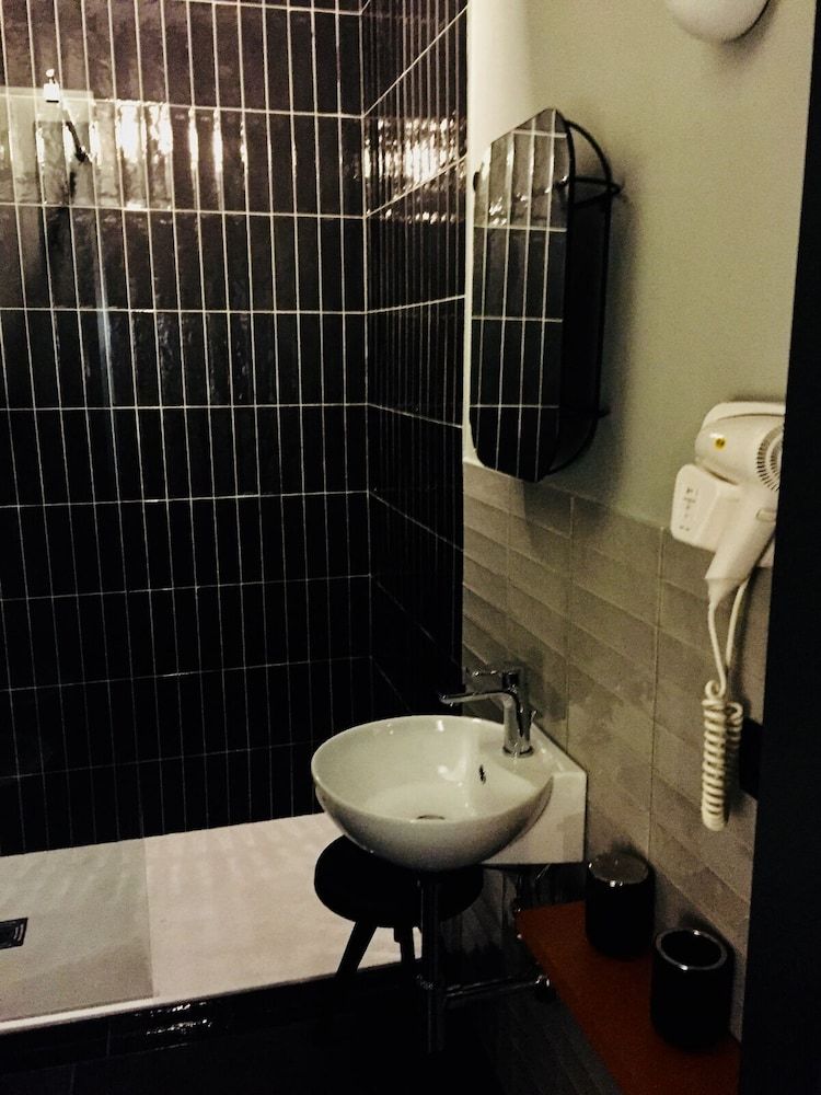 undefined Tiburtina Suites 10