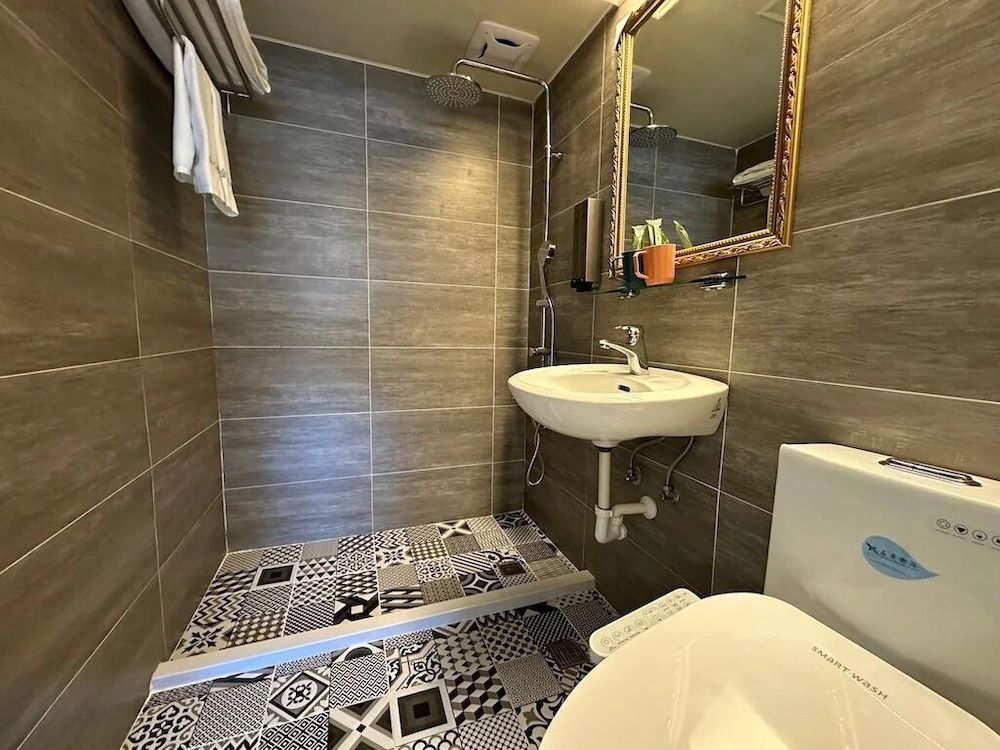 Jinhwa Hotel Business Double Room (I) 9