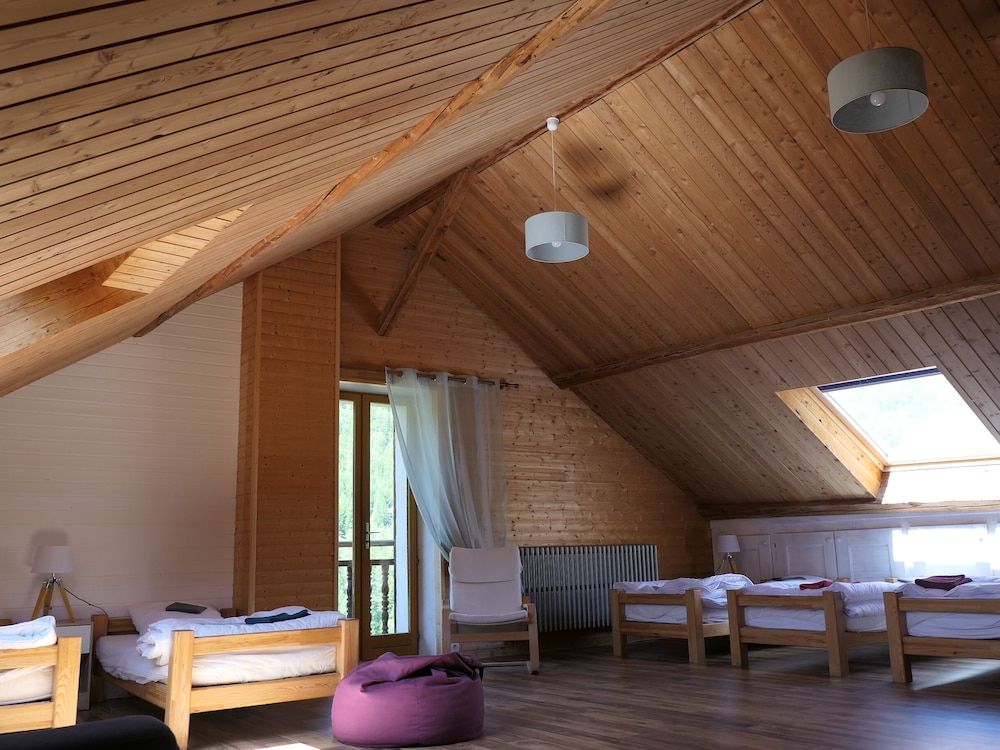 Room, Mountain View