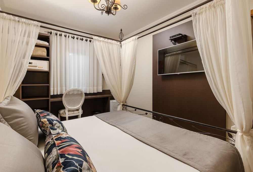 Deluxe Double Room, 1 Queen Bed