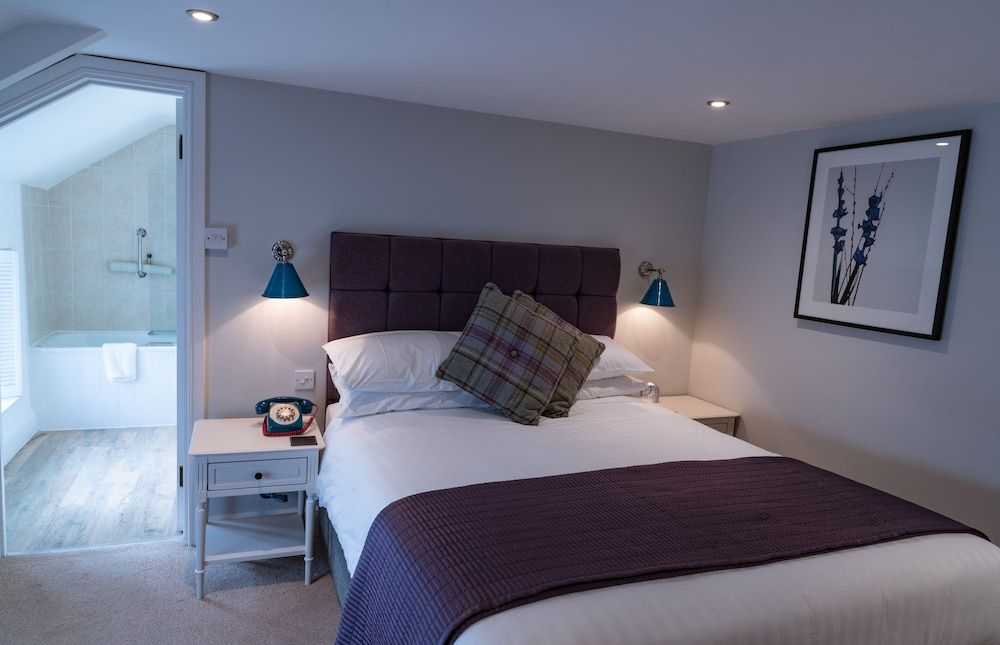 The Carpenters Arms King Double Room 3