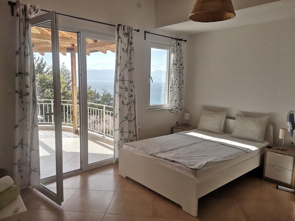Villa Chingo Double Room With The Lake View 3