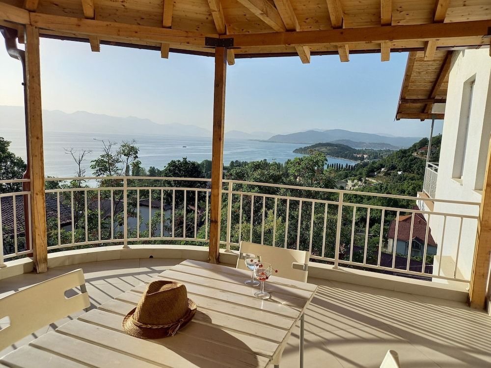 Villa Chingo Double Room With The Lake View 17