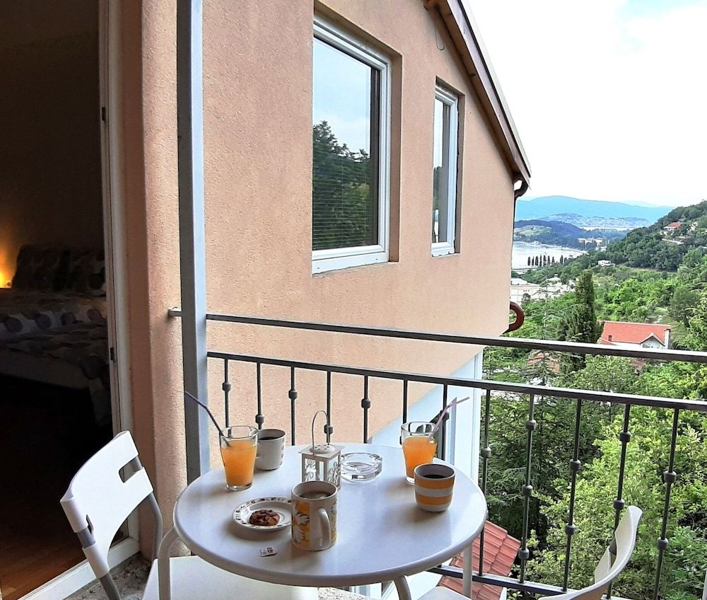 Villa Chingo Economy Double Room 6