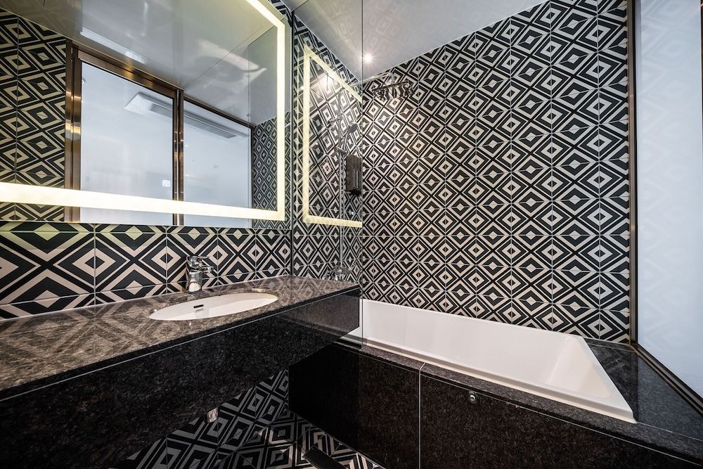 Hotel the Castle Sincheon Deluxe Twin Room 5