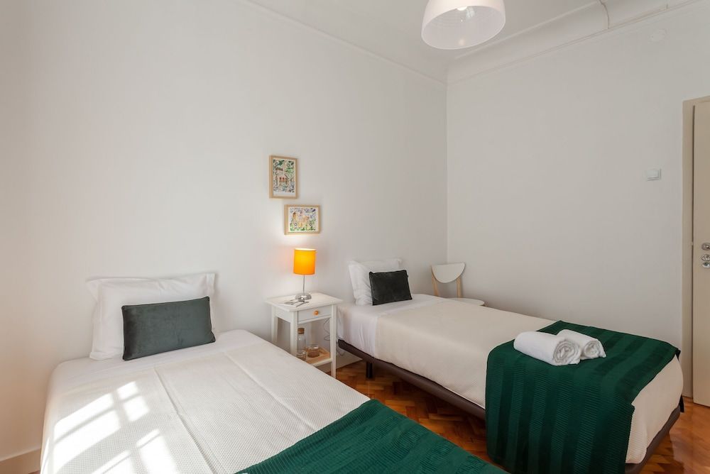 MouraLua Double or Twin Room, Shared Bathroom (1)