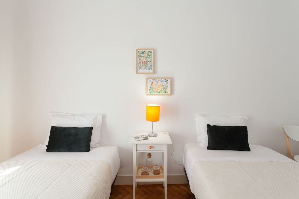 MouraLua Double or Twin Room, Shared Bathroom (1) 3