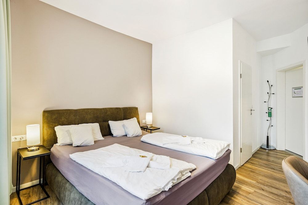 Hotel Phoenix Comfort Double Room 2