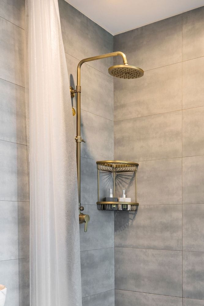 Guipu Courtyard Hotel Superior Room 9