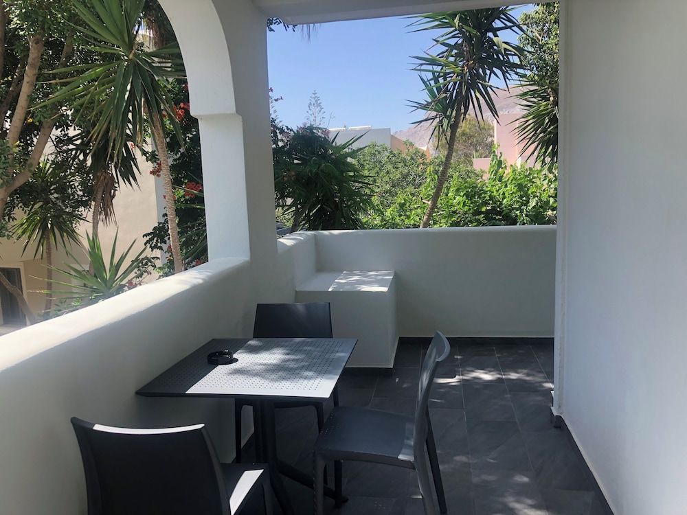 Dragonfly Villas Apartment, Balcony 3