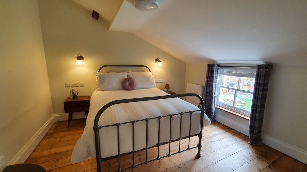 The Adam & Eve Deluxe Double Room 2