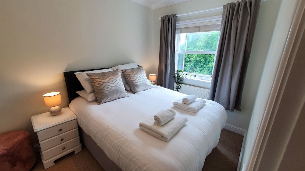 The Adam & Eve Deluxe House 2