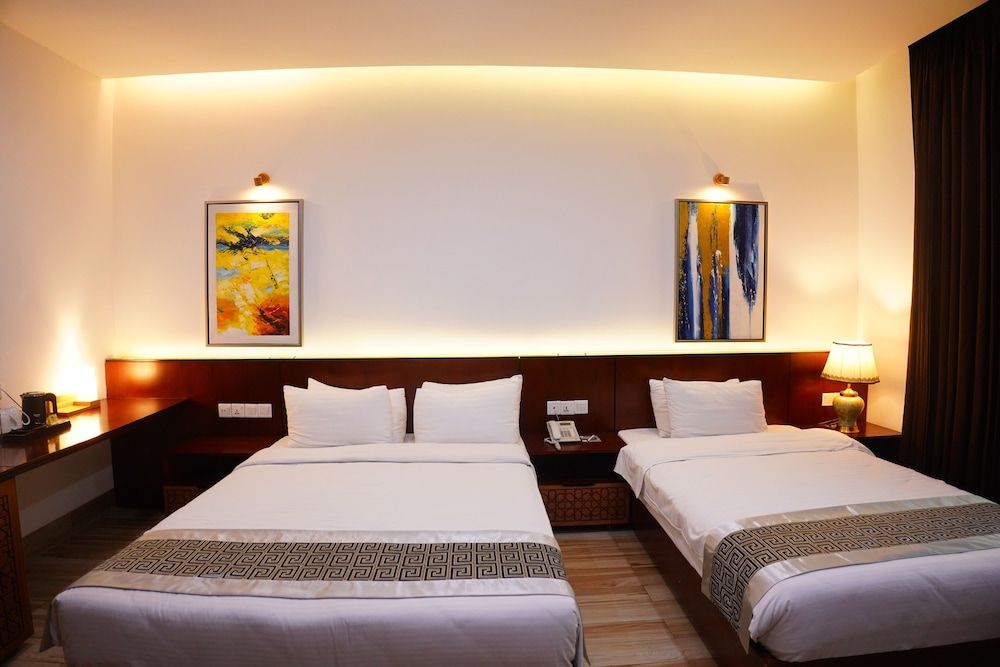 undefined Empyrean Hotel 10
