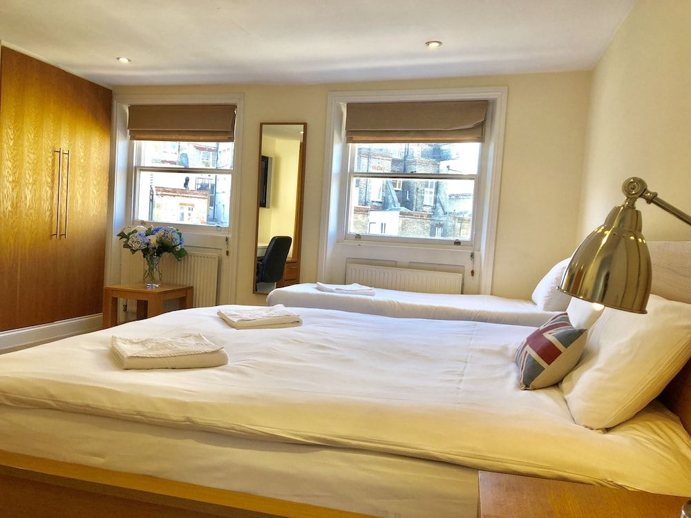 Buckingham Palace View Apartment Comfort Duplex, 2 Bedrooms, City View 17