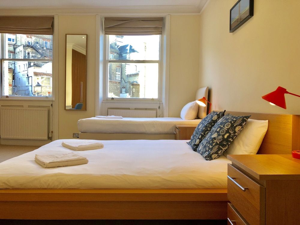 undefined Buckingham Palace View Apartment 7