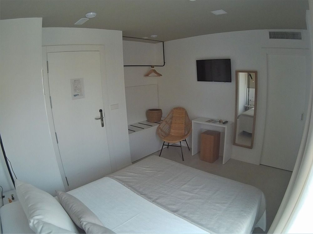 Sosiego Hostal de Mar Romantic Double Room, 1 Queen Bed 2