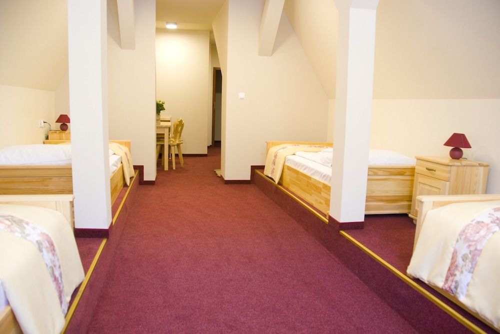 Zajazd Górski Kuźnice - POLSKIE TATRY S.A. Studio (6 adults) 3