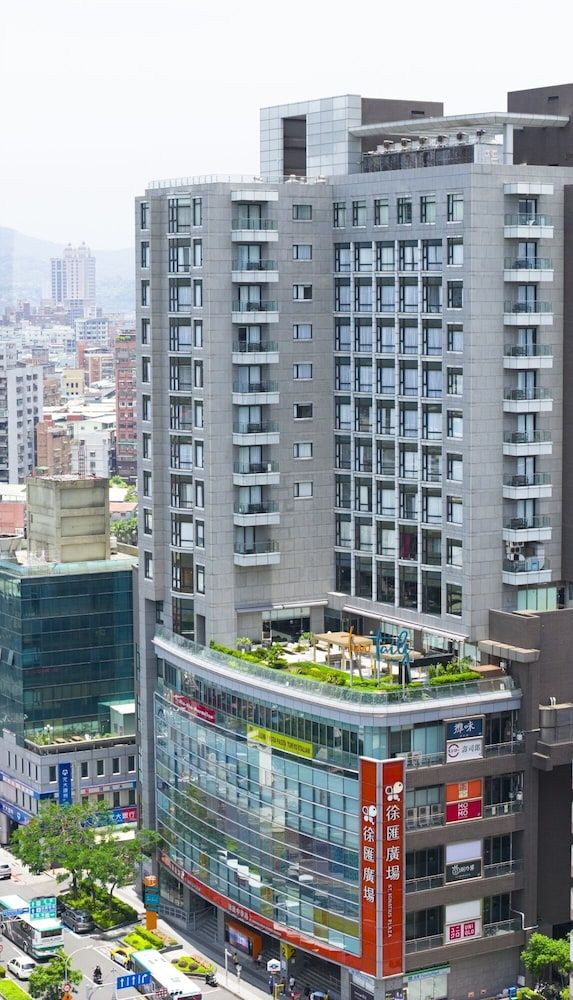 undefined Two Tails Hotel Luzhou 8