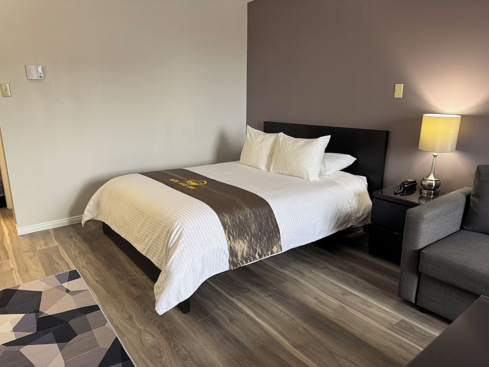 NEW AGE MOTEL INN Deluxe Studio 6