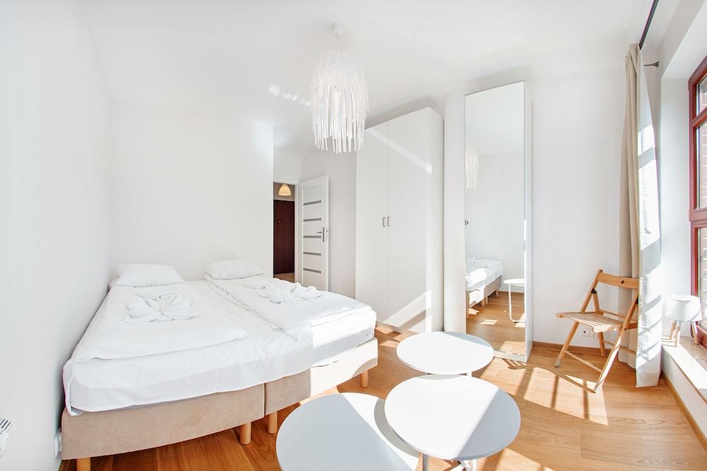Apartment (30 - Torunska 18)